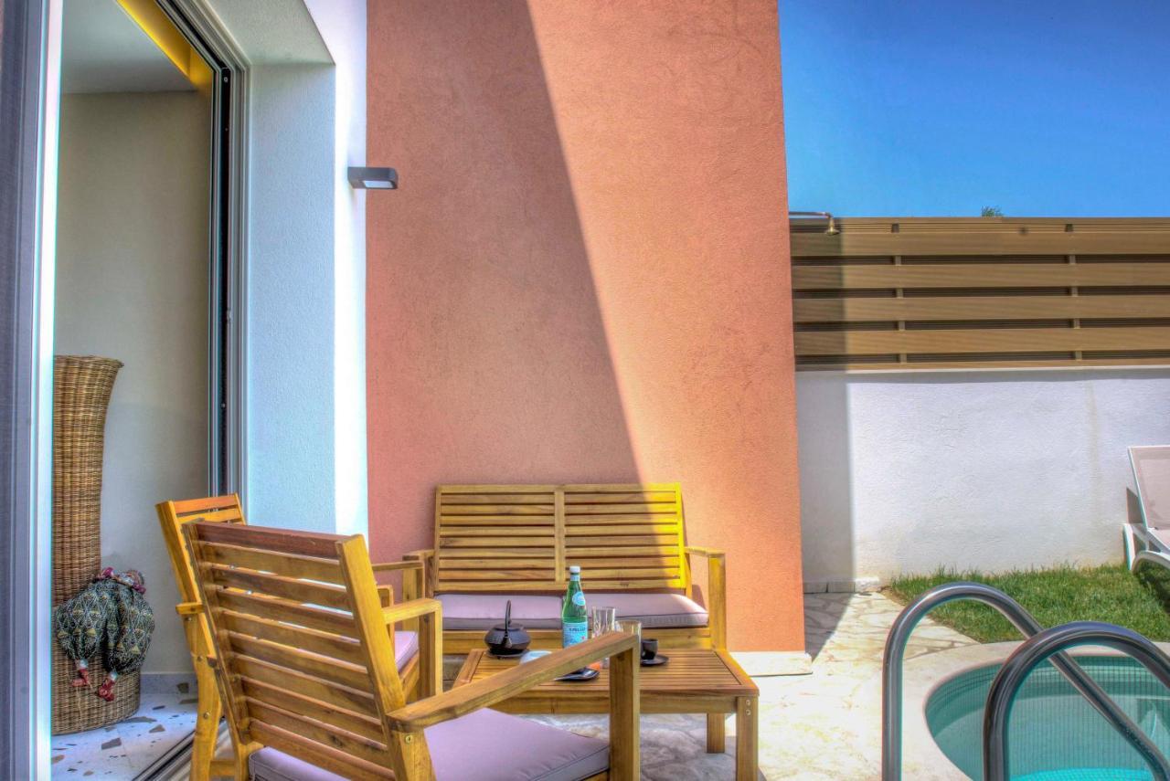 Apartment Tessera & Collection