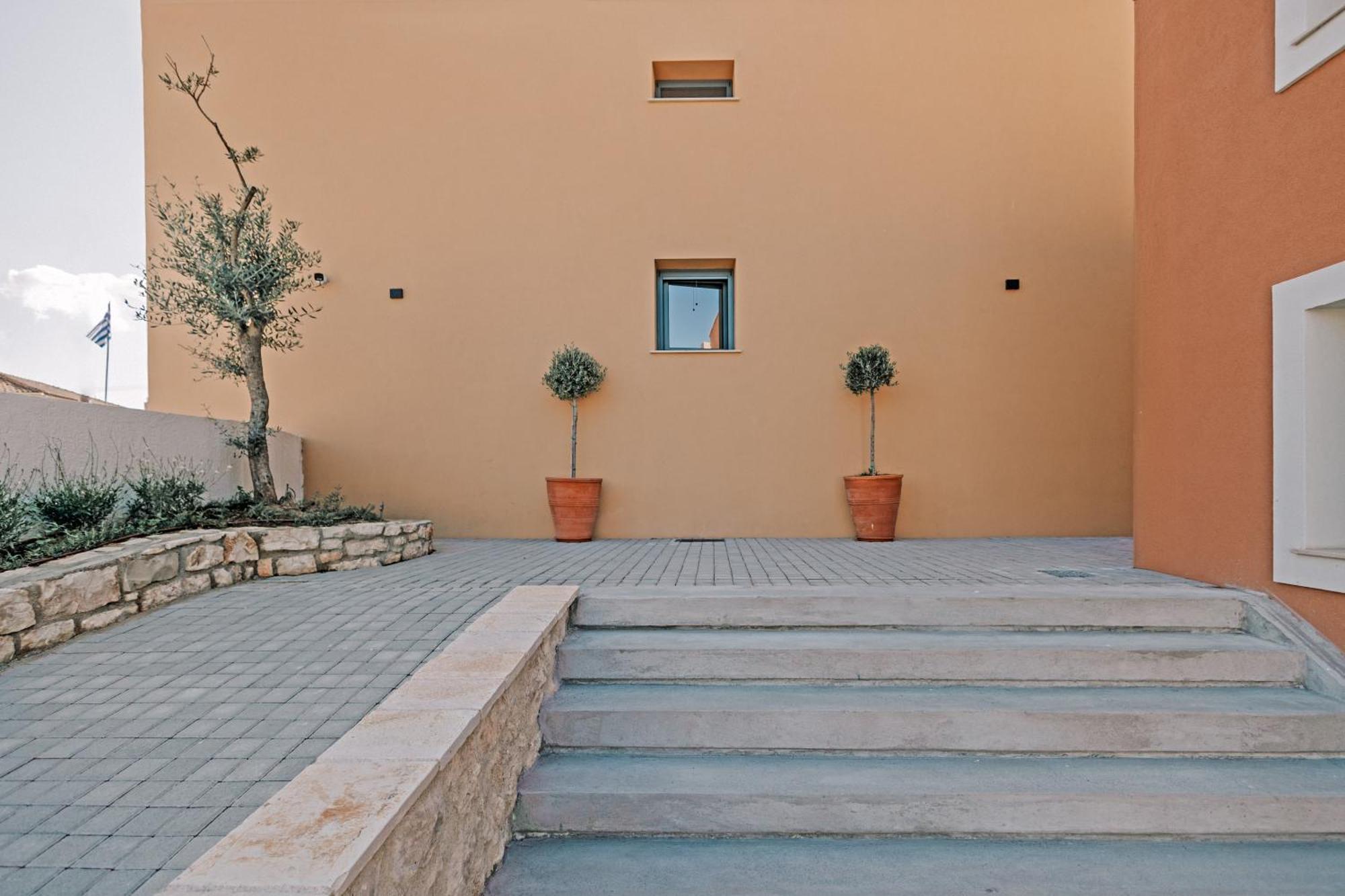 Apartment Tessera & Collection *